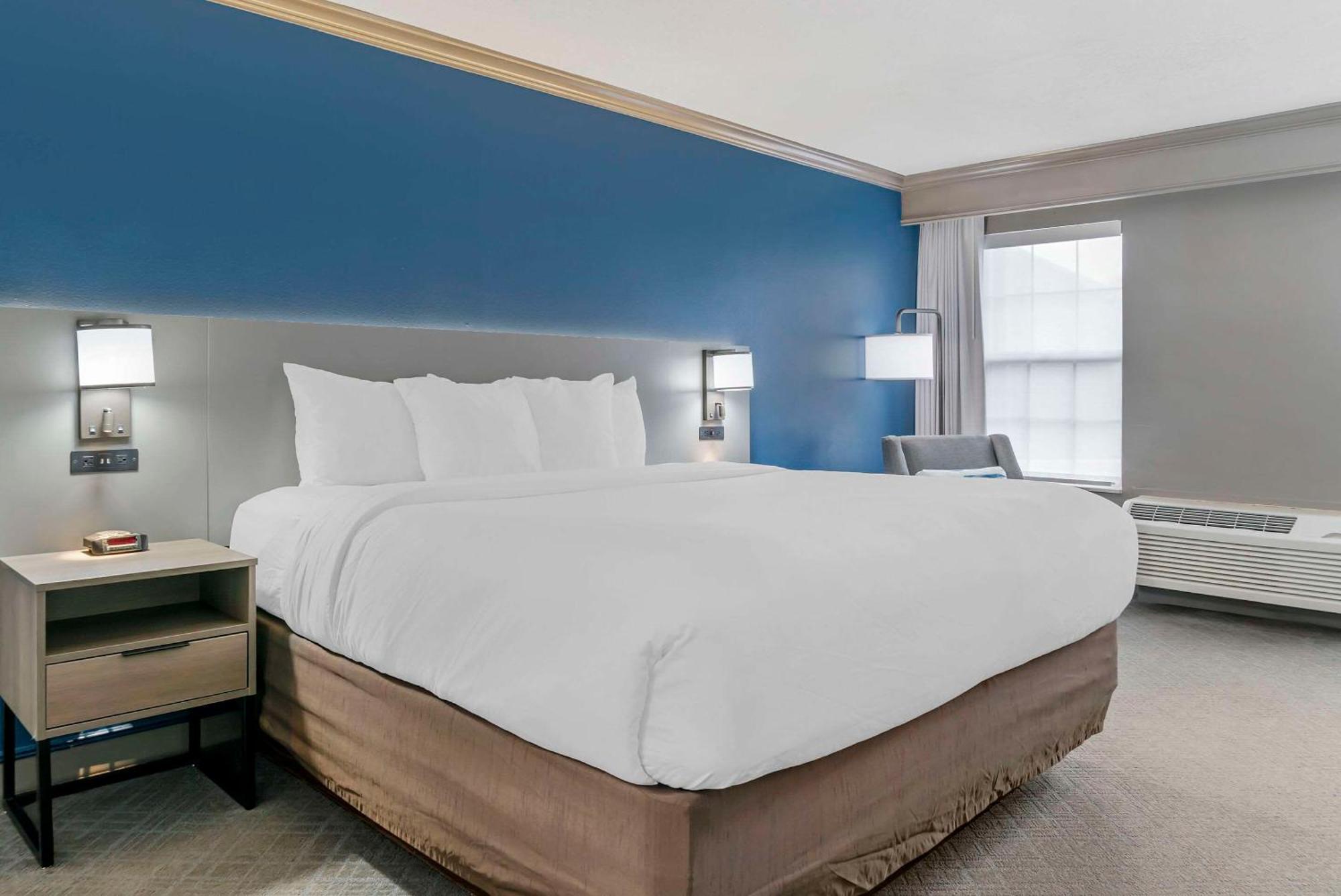 Comfort Inn Plainwell Exterior foto