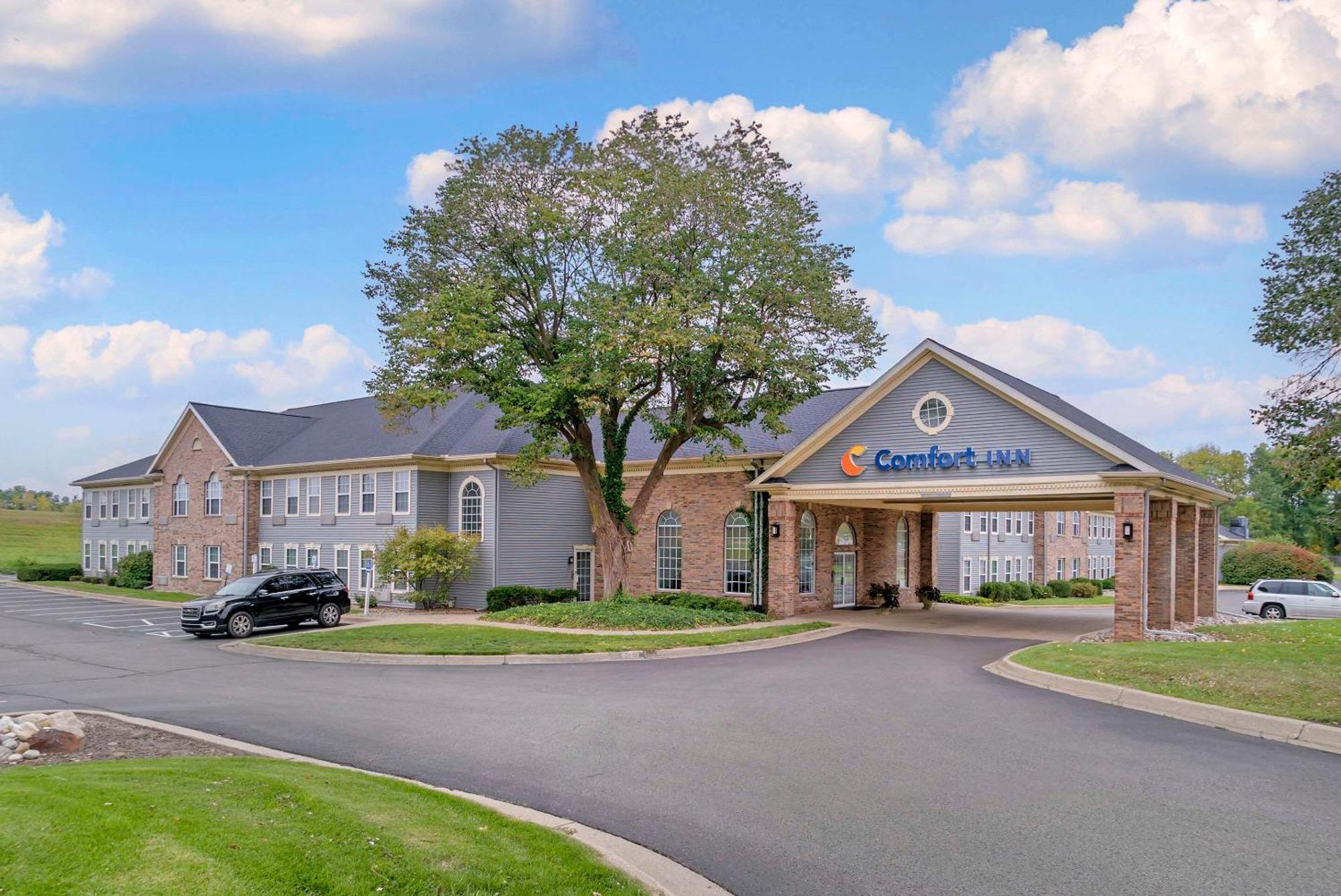 Comfort Inn Plainwell Exterior foto